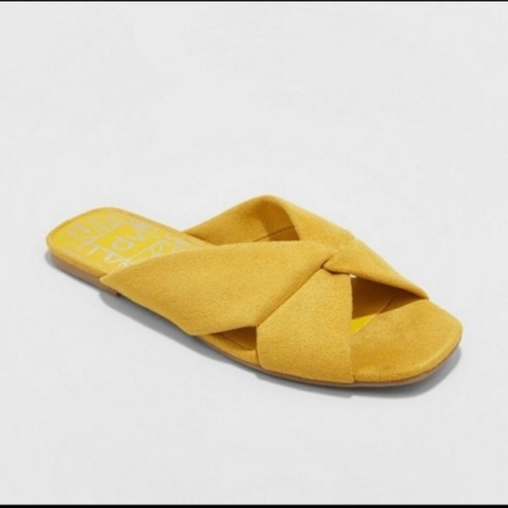 Dolce Vita Addie Slips
